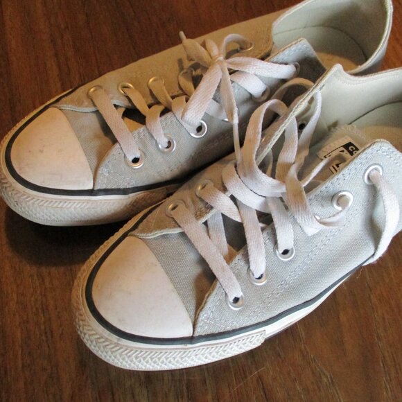 Converse - Picture 1 of 6